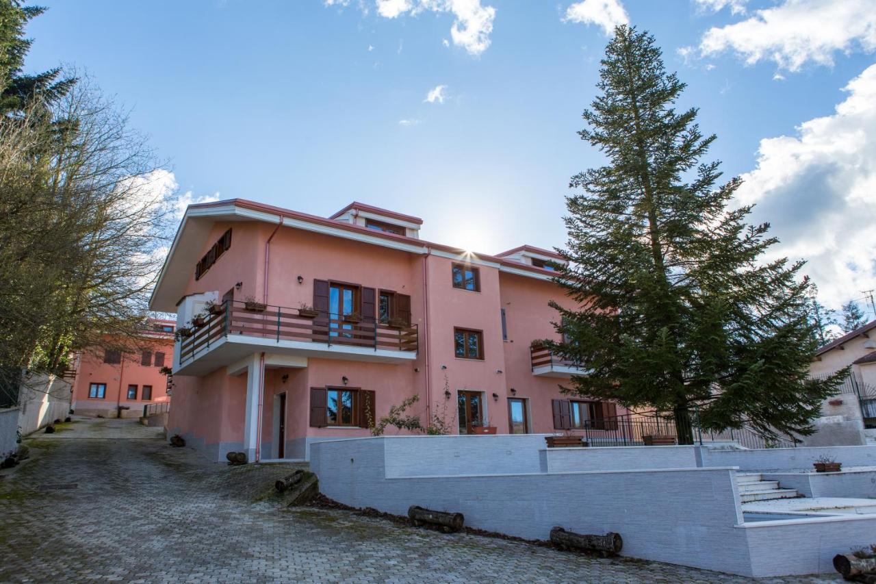 Il Moscardino Country Resort Serra San Bruno Exteriör bild